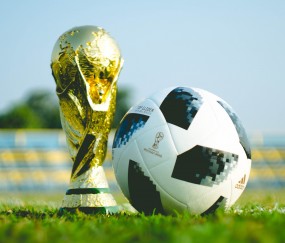 开云体育世界杯-北欧铁骑踏破维也纳，2026世界杯决赛，挪威加时绝杀奥地利，布罗佐维奇铸就中场铁壁