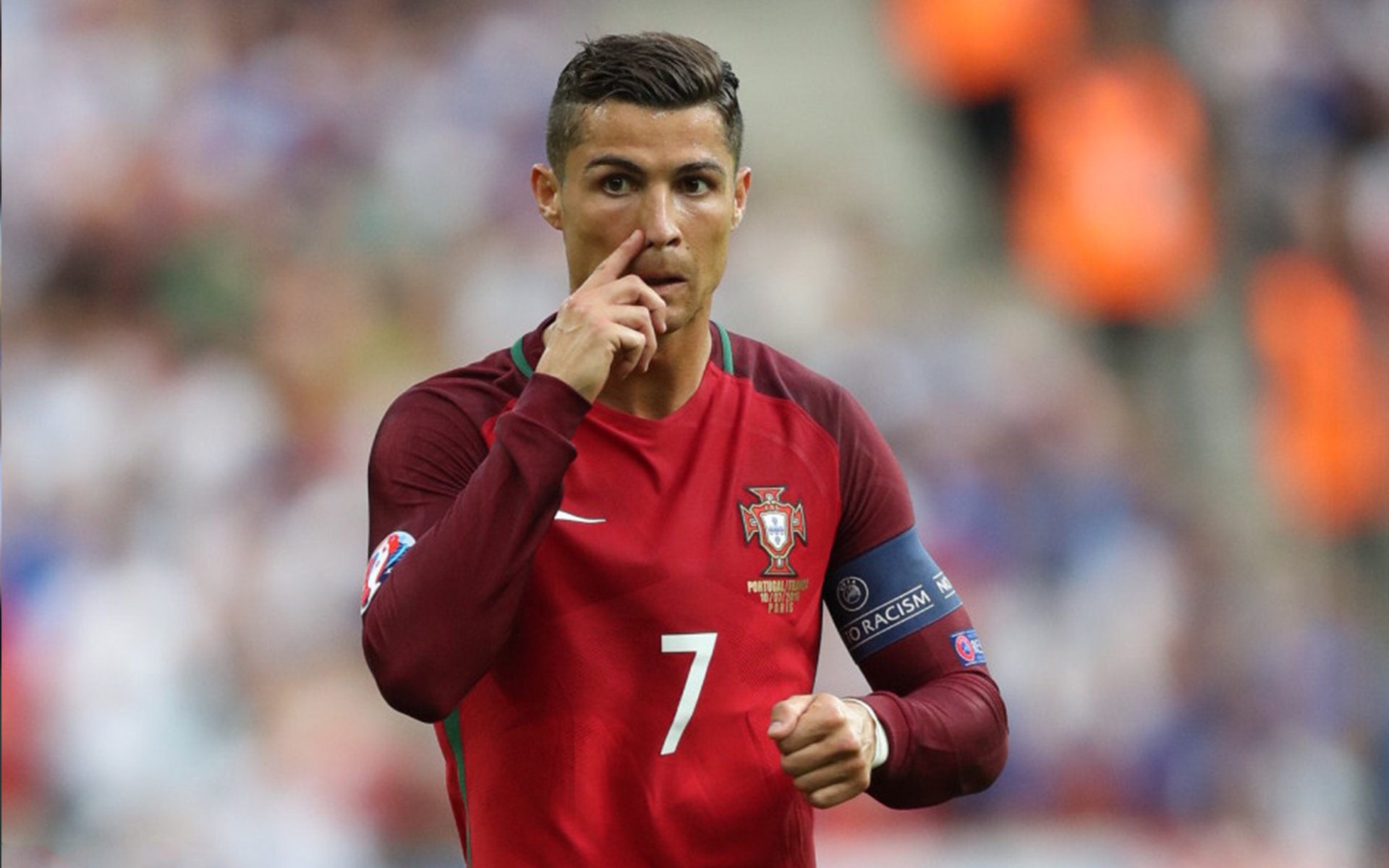 弗拉霍维奇爆发,摩纳哥横扫乌克兰,一场胜利背后的足球哲学与地缘暗涌