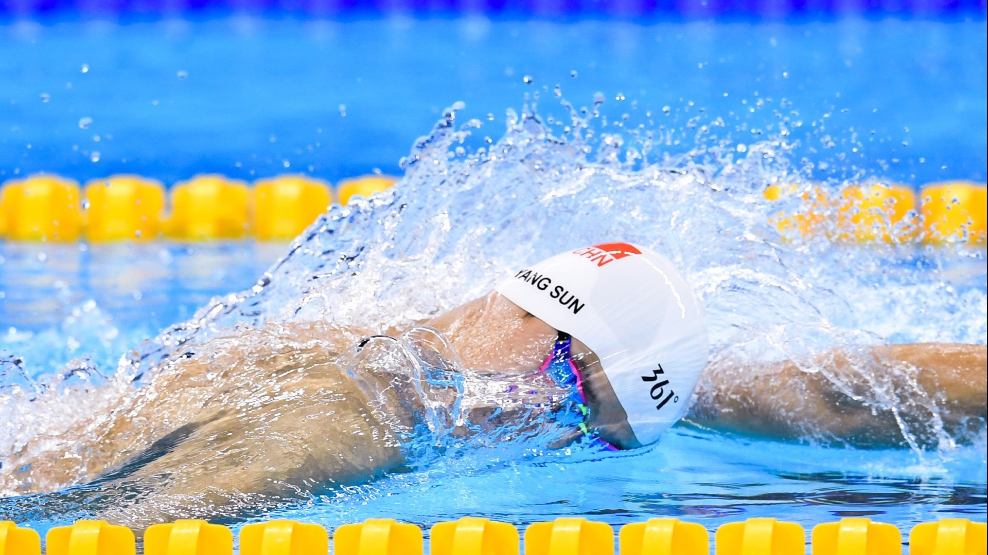 利拉德狂飙50分，上海队末节一波流带走篮网