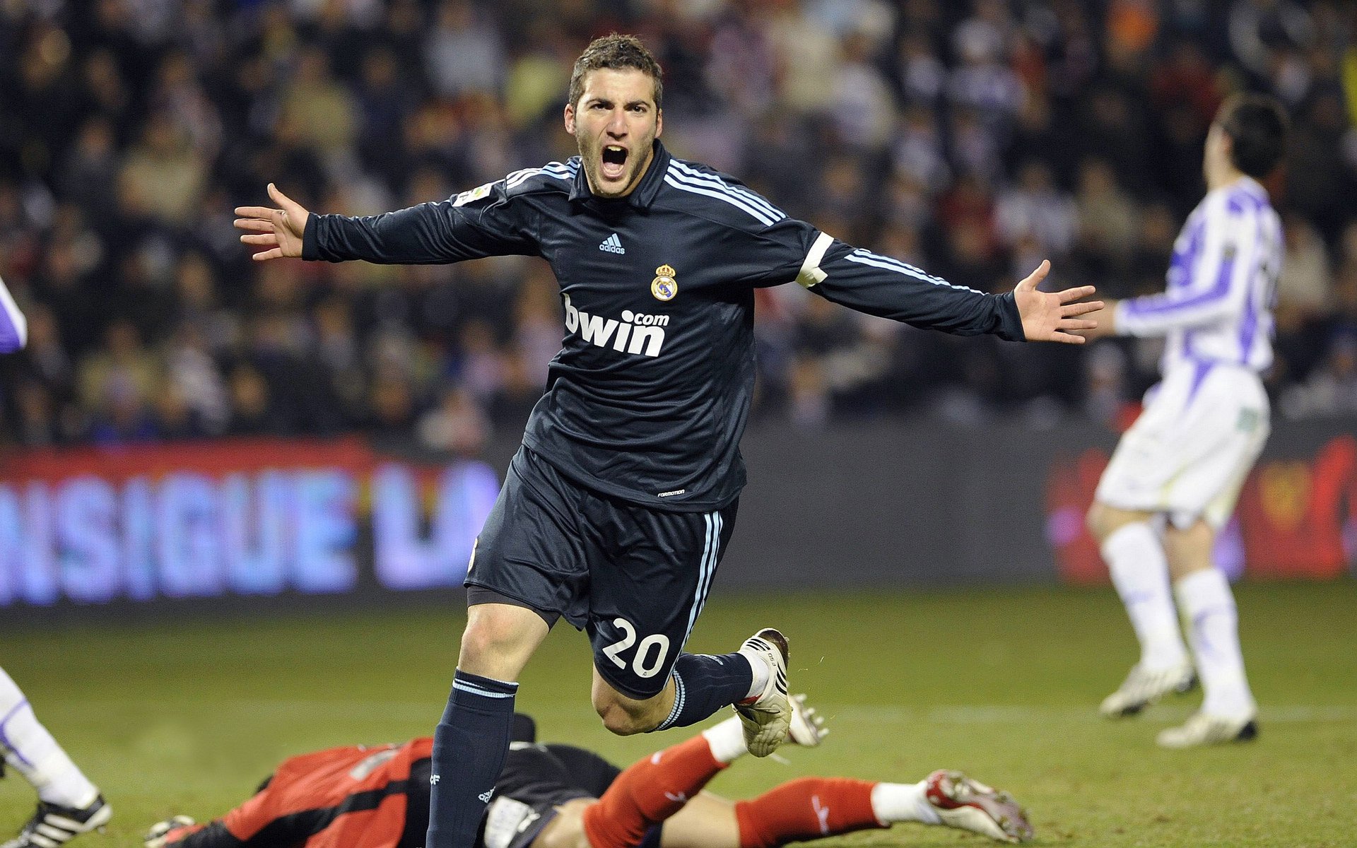 中国制霸皇马，当孔德成为诺坎普的东方焦点